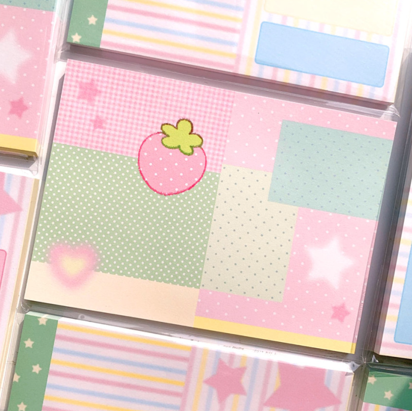[PK30] Pinkrue Strawberry Patch/Rainbow Mochi Background Big Memo Pad (options)