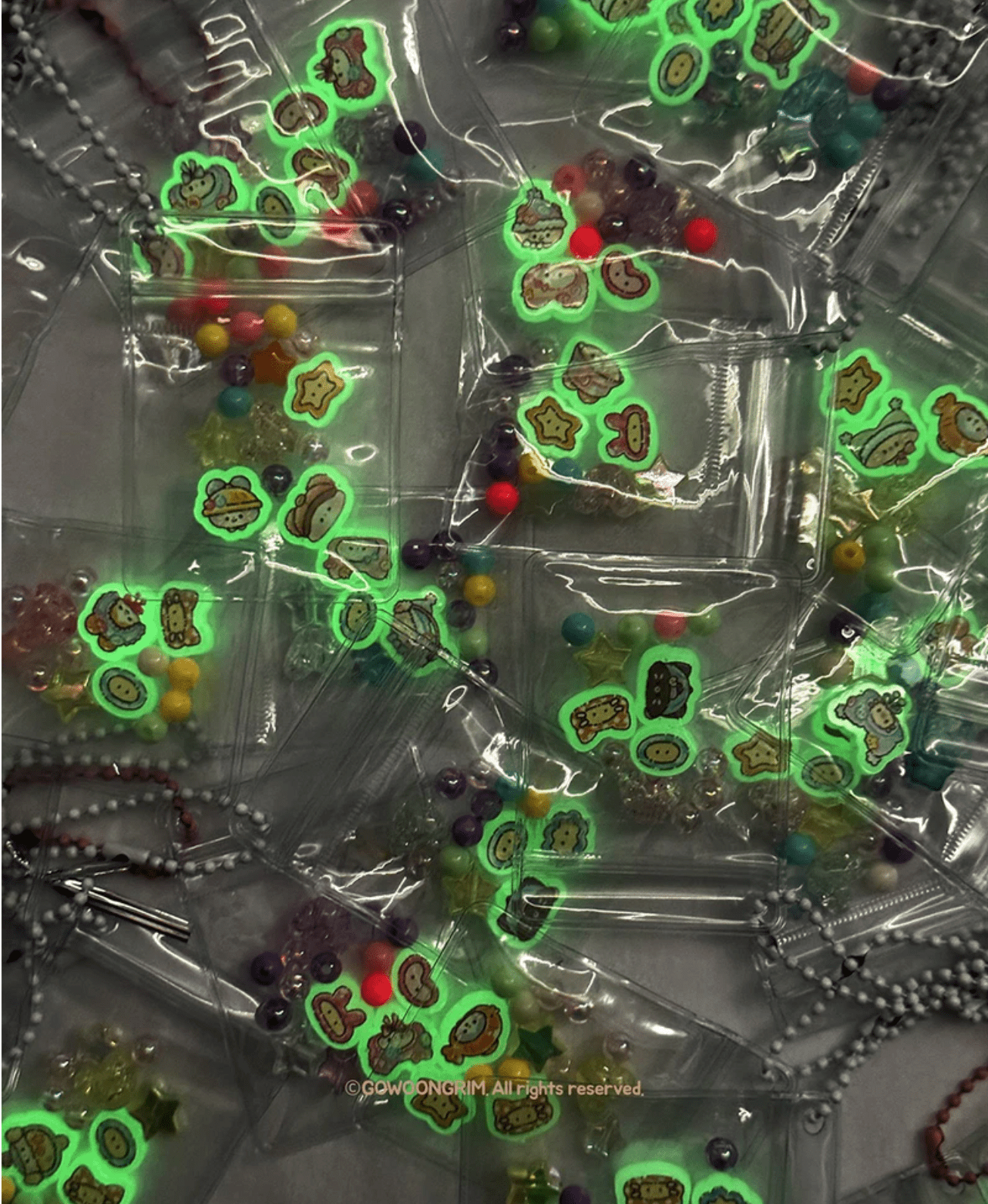 [GO79] Gowoongrim 'Neon Pieces' Keyring (Random Design) - Gowoongrim__korean_sticker_stationery