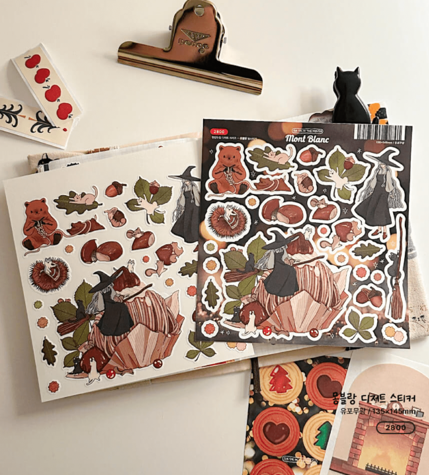 [SS37] Sik Sik in the House One Bit Two Bite Winter Dessert Sticker Pack (Singles/Pack) - Sik Sik in the House_SS37S2 - Buche de Noel_korean_sticker_stationery